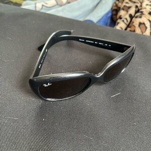 Ray-Ban Women's Black Gloss Oval Sunglasses